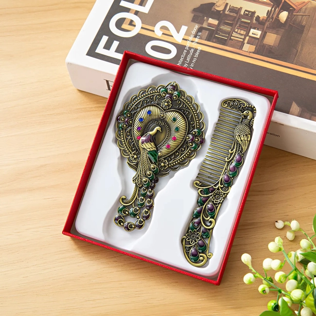 набор расческа и зеркало