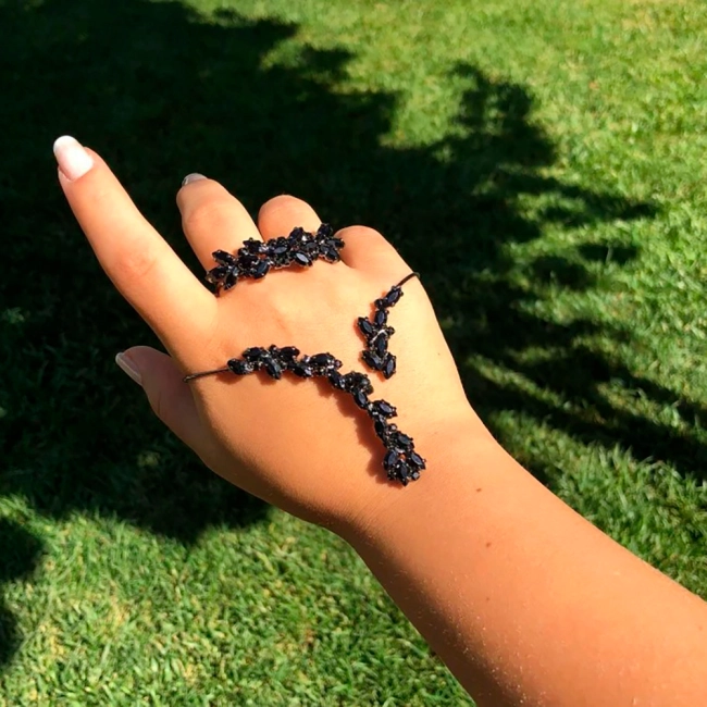 украшение на руку для женщин