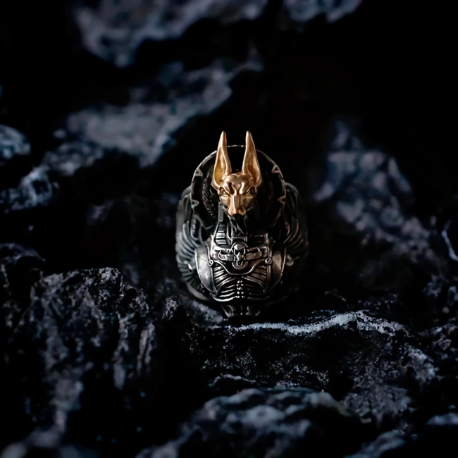 каблучка з Анубісом