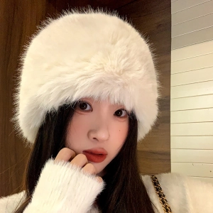 Пухнаста шапка для дівчат пухнаста шапка