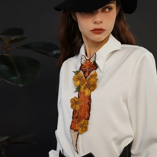 галстук с объемной вышивкой