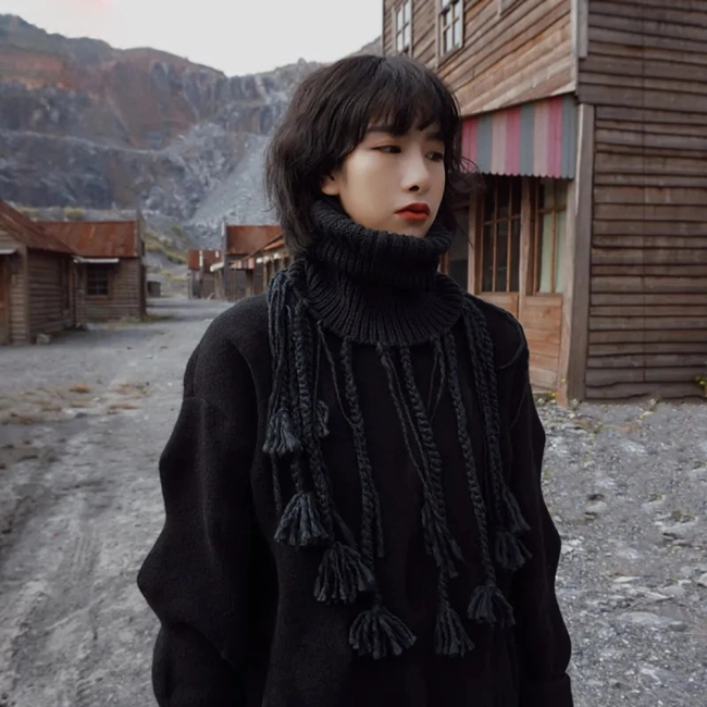 вязаная шапка с косами