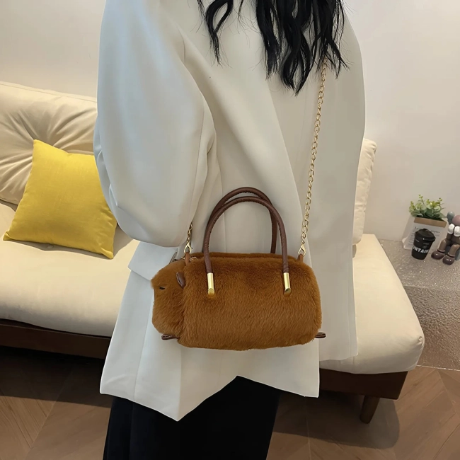 сумочка с капибарой