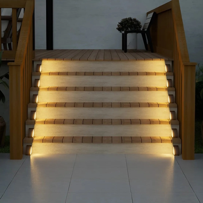 світильник на сходинки