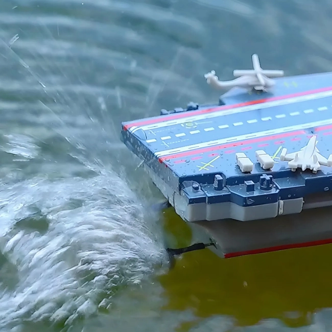 іграшковий авіаносець