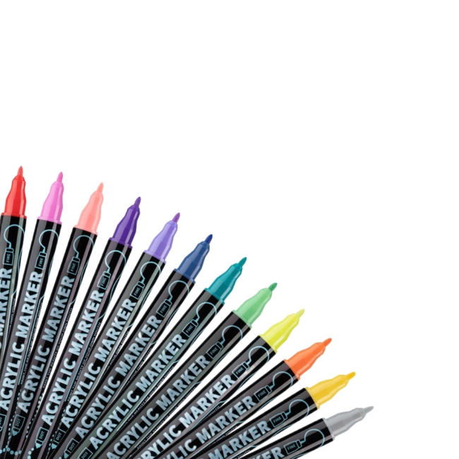 акриловые маркеры в наборе