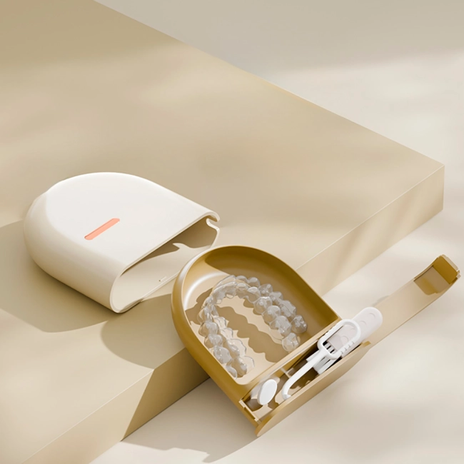 контейнер для элайнеров