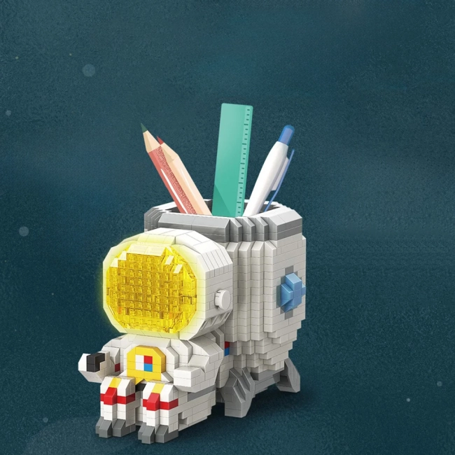 конструктор с Космонавтом