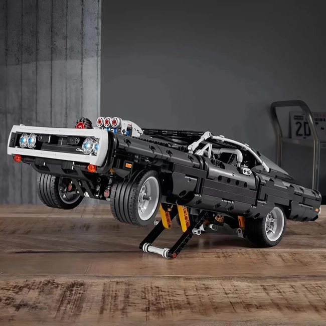 конструктор з машиною