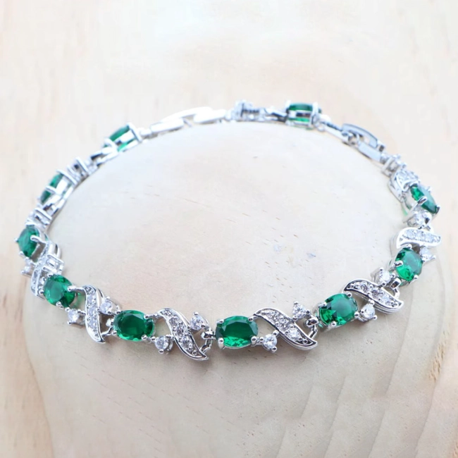 жіночий браслет на руку