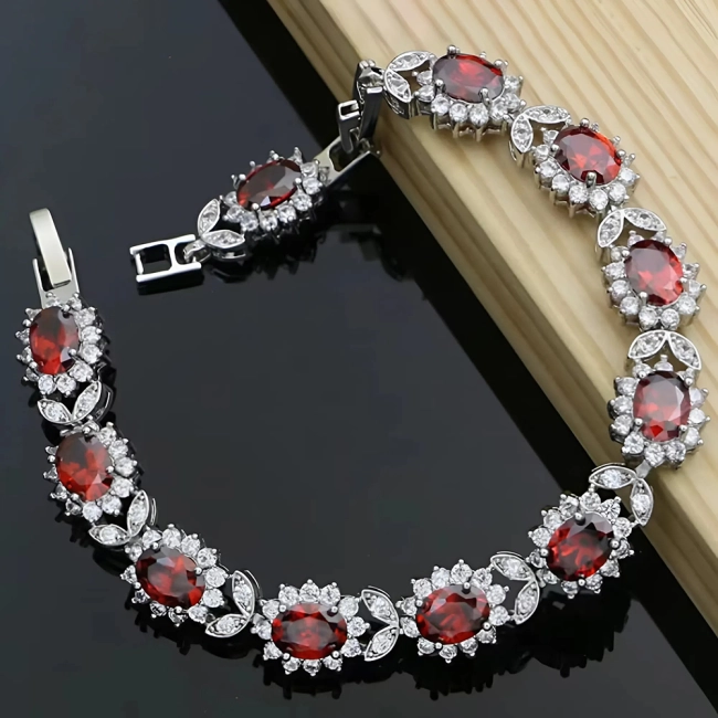 женский браслет на руку