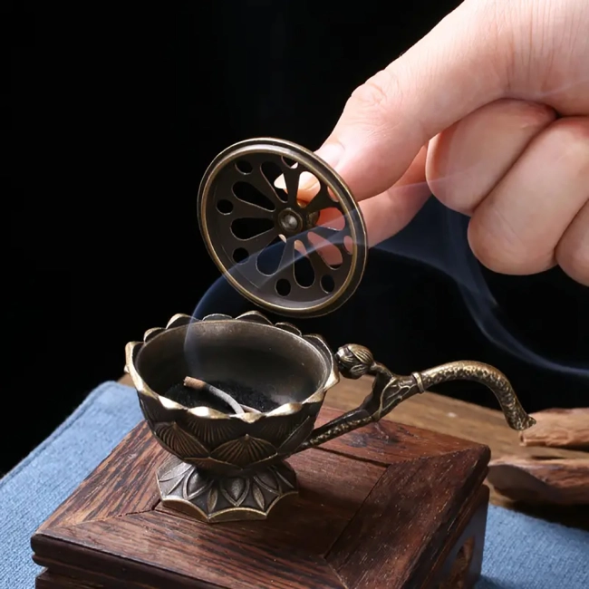 подставка с крышкой для благовоний