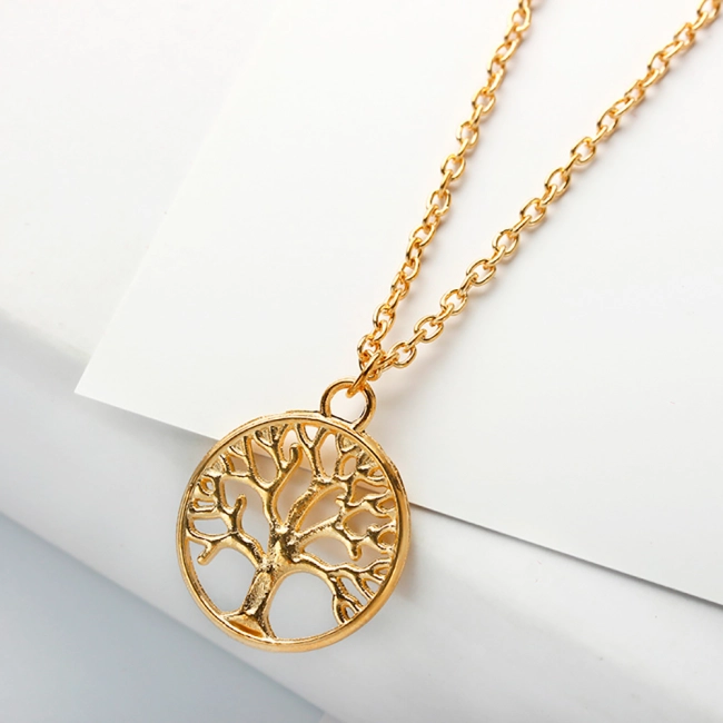 ланцюжок з кулоном дерева