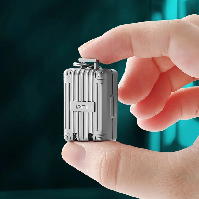 брелок в виде чемодана