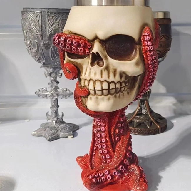 келих-кубок череп