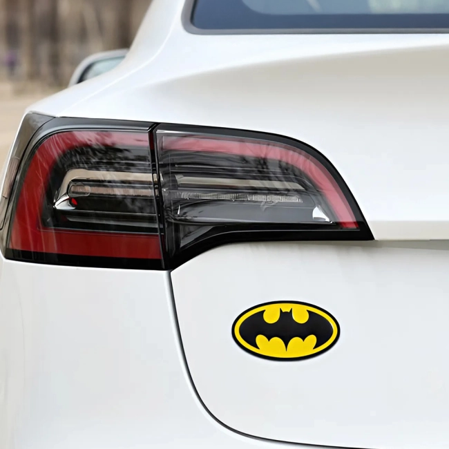 металлическая наклейка на авто