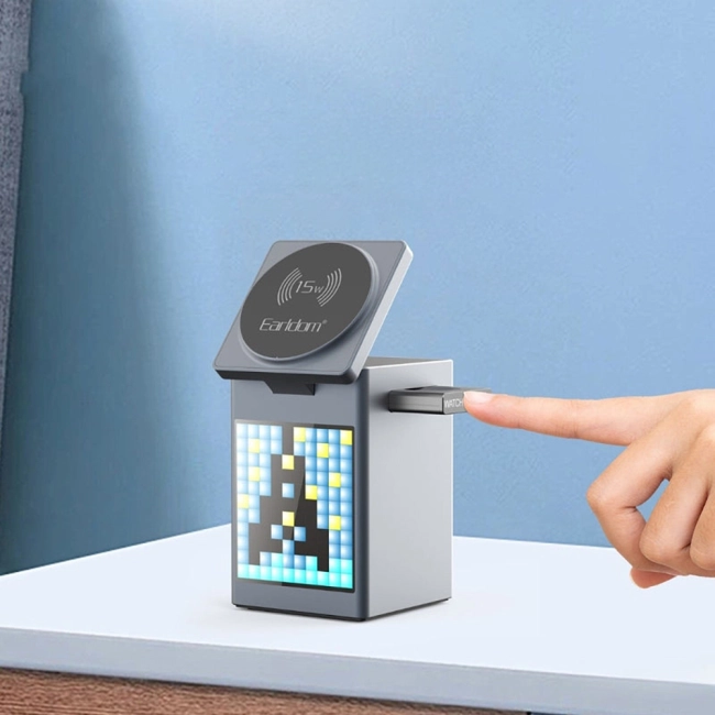 настільна зарядна станція з підсвічуванням RGB