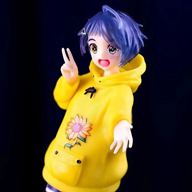 фигурка с героиней аниме