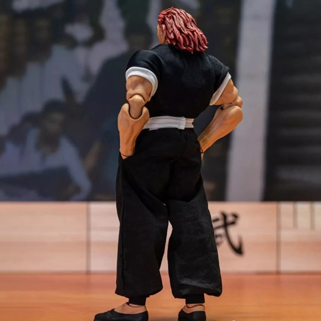 фигурка аниме из Боец Баки