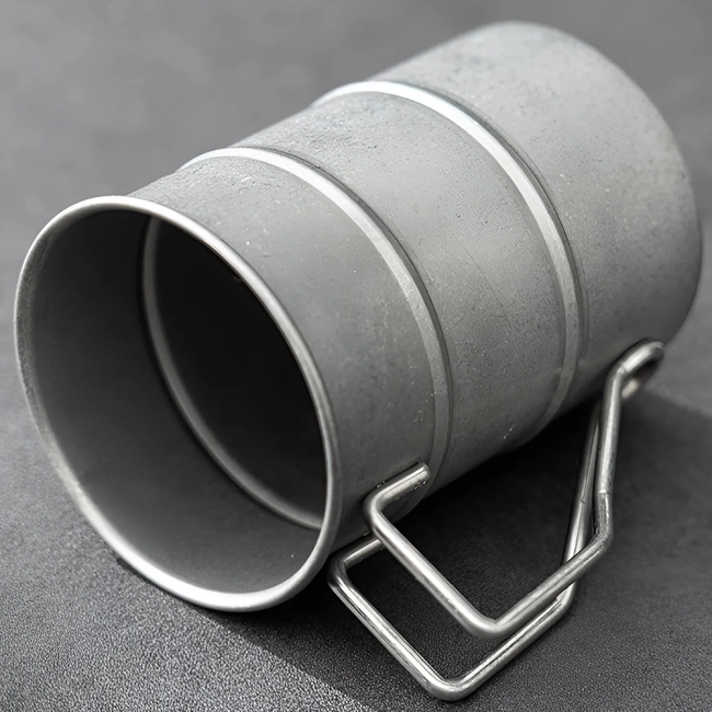 кружка в форме бочки