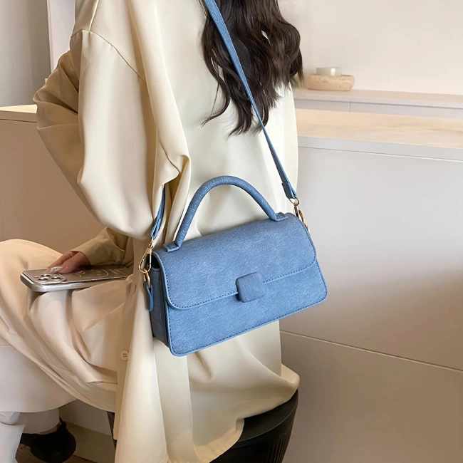 женская сумка багет