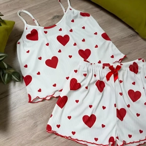 пижама с сердечками