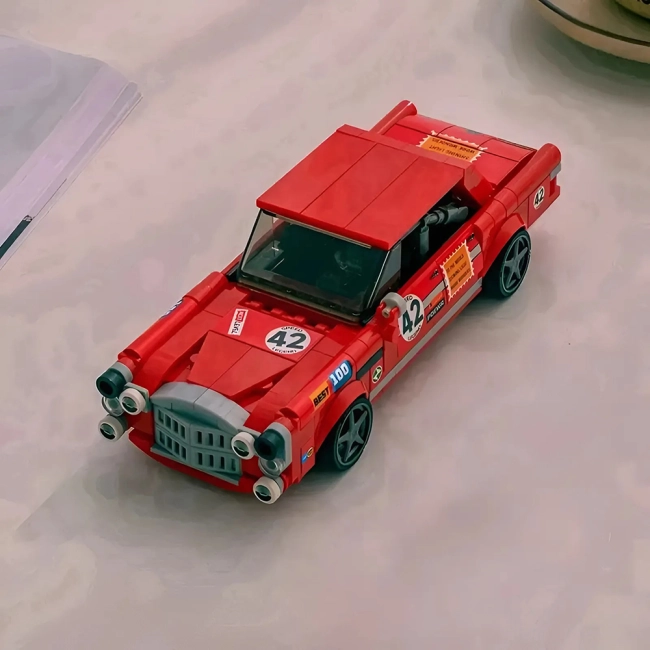 конструктор машины Mercedes