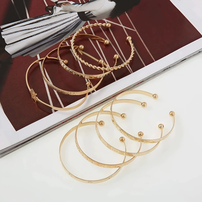 набір браслетів для жінок