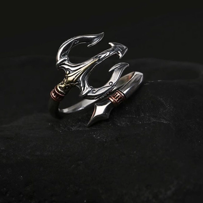 кільце з тризубом