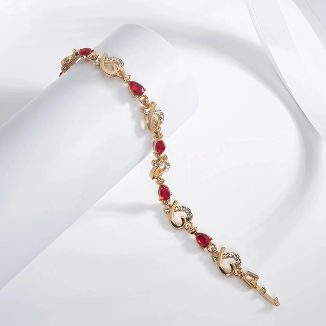 браслет с сердечками для девушек