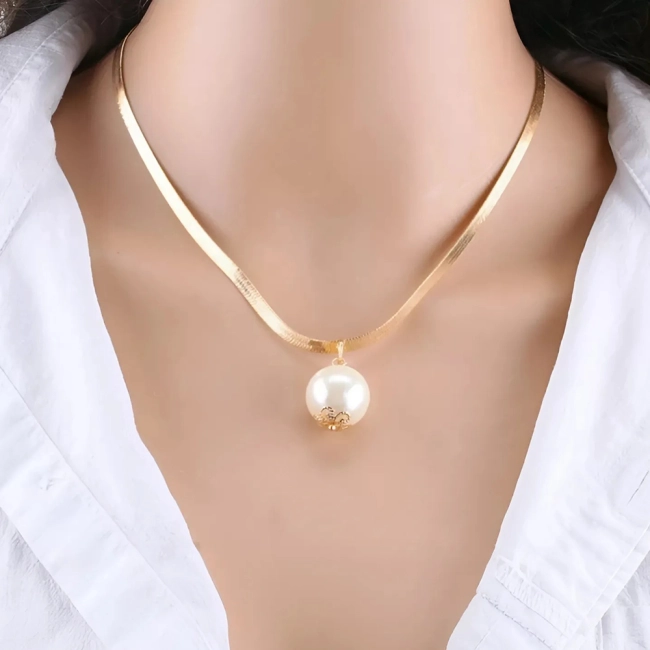 комплект жіночих ланцюжків