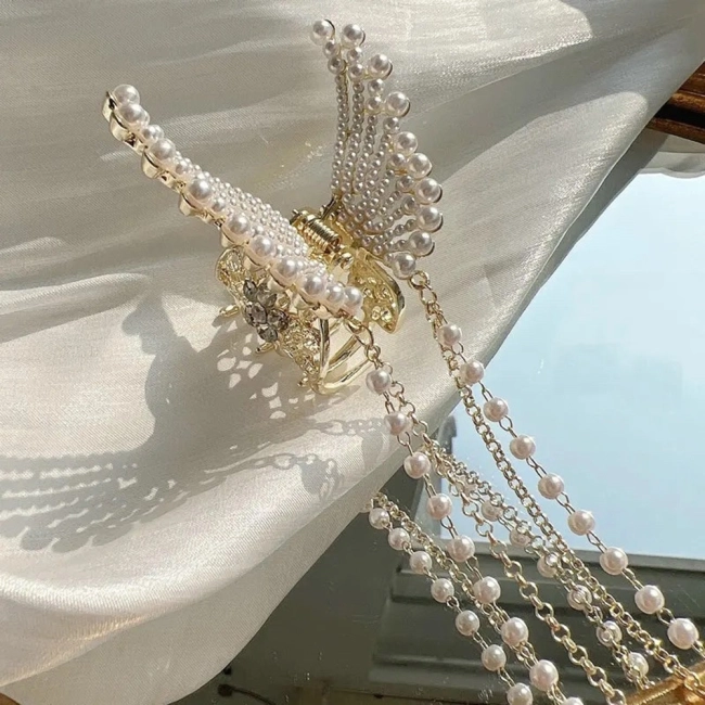 заколка-краб бабочка