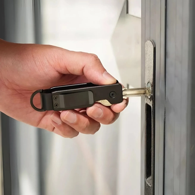 компактный держатель ключей