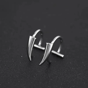 Кафи ікла на губи ікла на губу