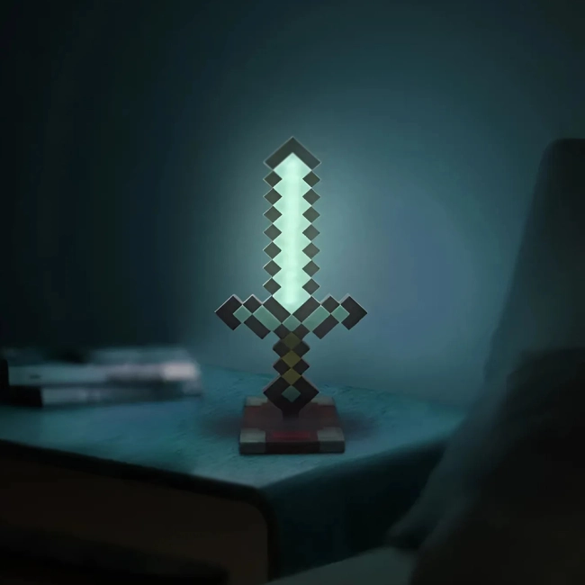 лампа с мечом