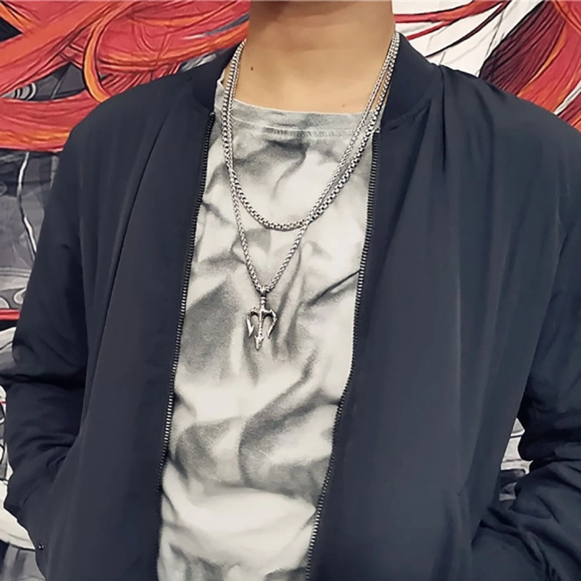 підвіска з тризубом