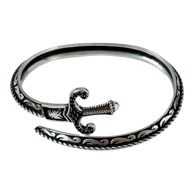 открытый браслет