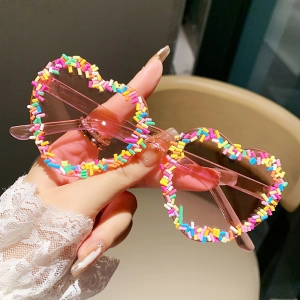 Жіночі сонцезахисні окуляри серце з декоративною присипкою жіночі сонцезахисні окуляри серце