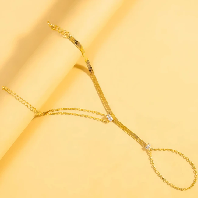 браслет с кольцом на цепочке