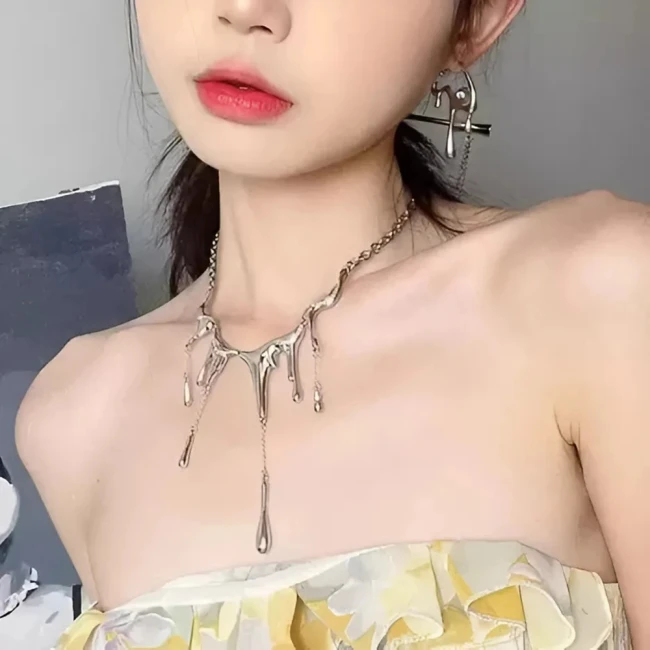 кольє з підвісами