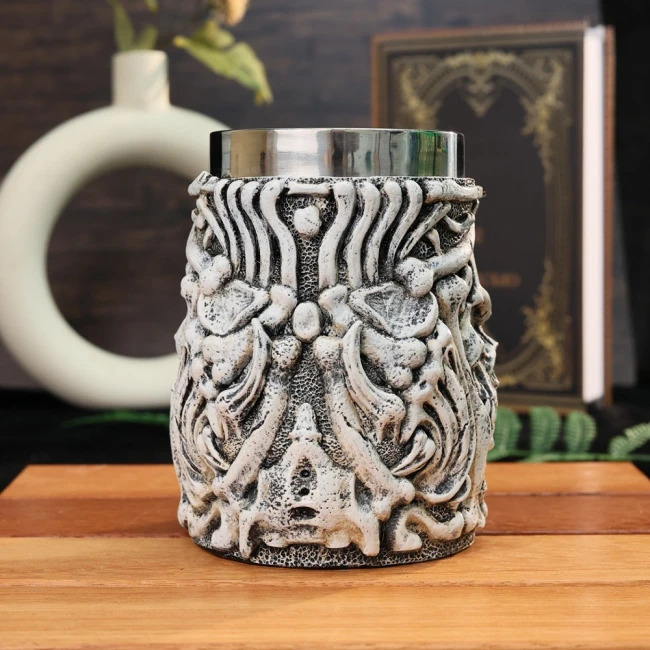 кружка череп в костях,