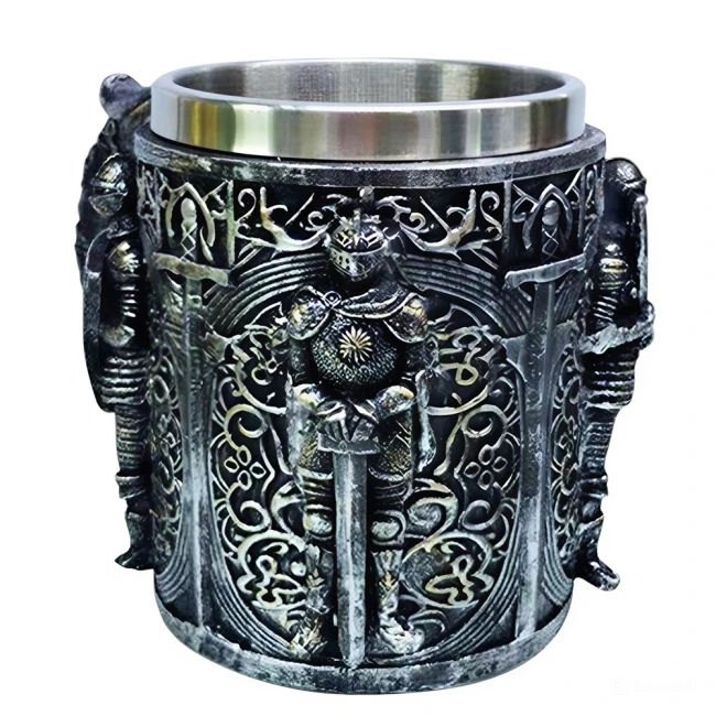 кружка з лицарями,