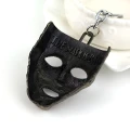 брелок в виде маски
