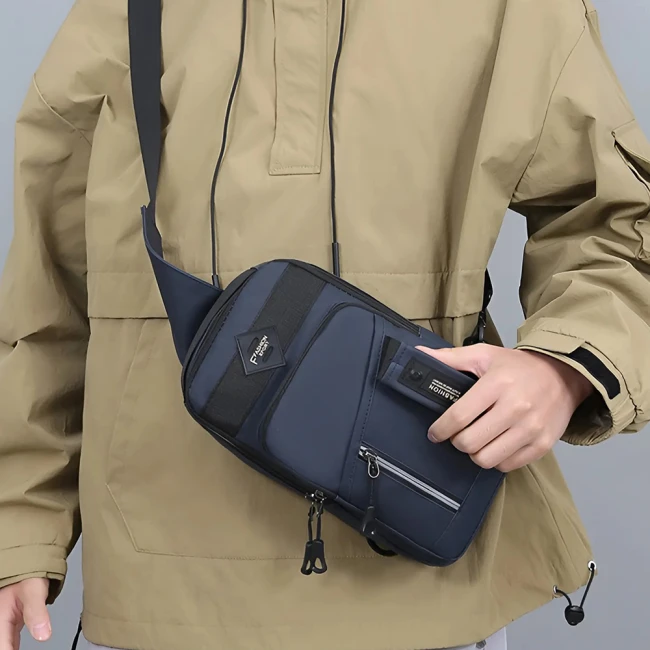 Нагрудна сумка через плече