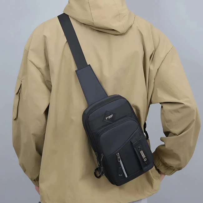 Чоловіча сумка через плече