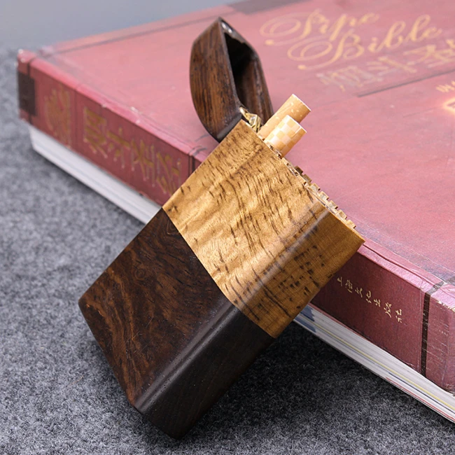 дерев'яний портсигар