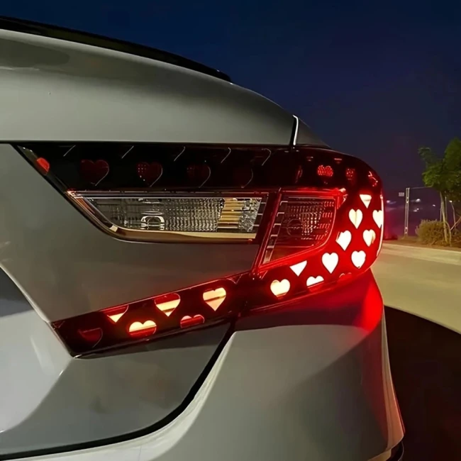 наклейка на фары автомобиля