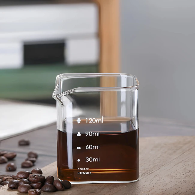 стакан с делениями