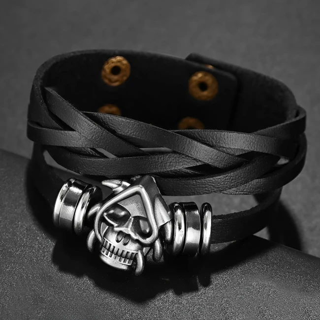 браслет с застежками