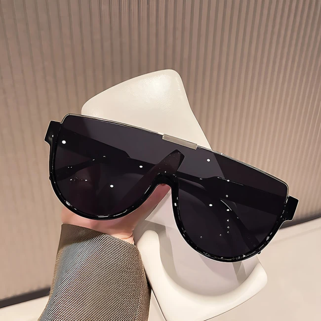 очки от солнца